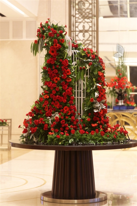 广西五星级大酒店魅力名都,花溢满堂——南湖名都大酒店大堂花艺布置